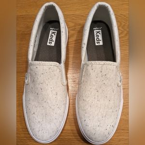 Keds Slip-On Sneakers 8.5 Speckled Cream Never Worn